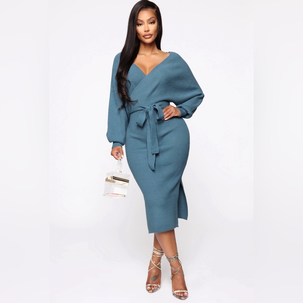 Fashion Nova - Midi Blue Dress Size xs